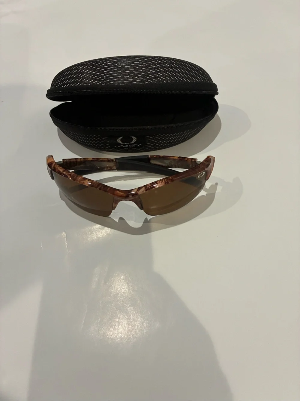 Oakley Tortoise Shell Brown Lens Sport Sunglasses with Case